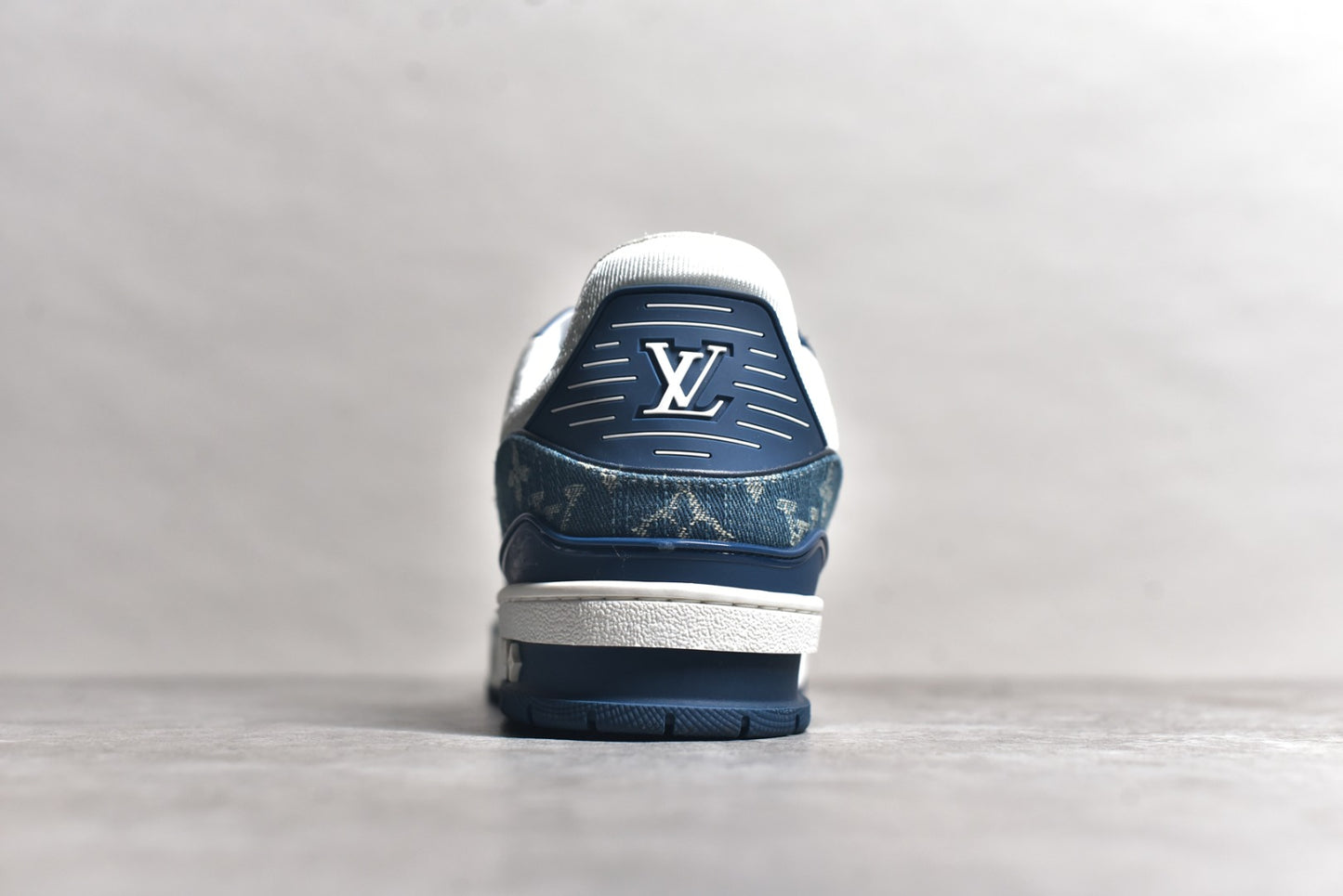 LV Trainer "Blue and White"