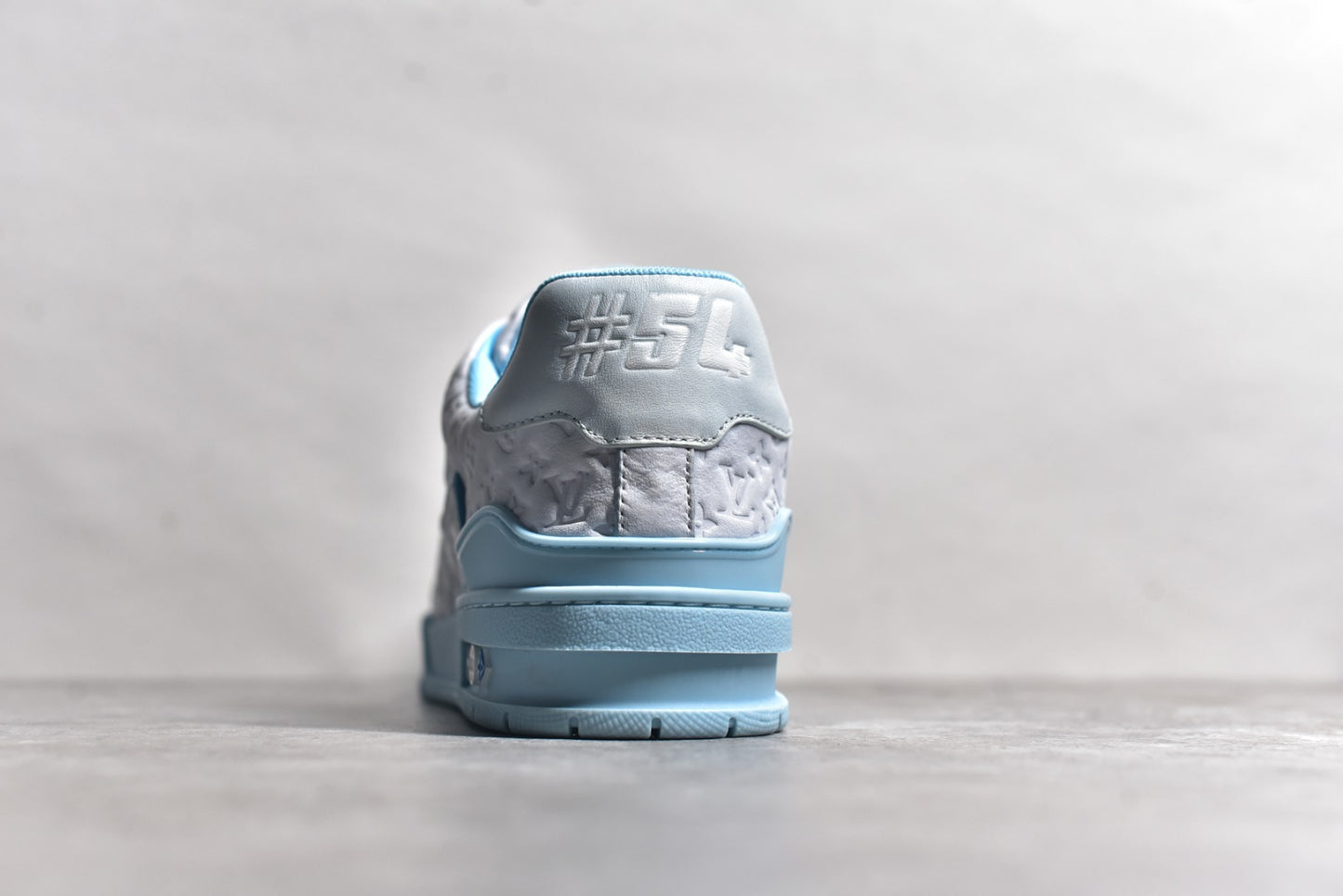 LV Trainer "Cyan and White"