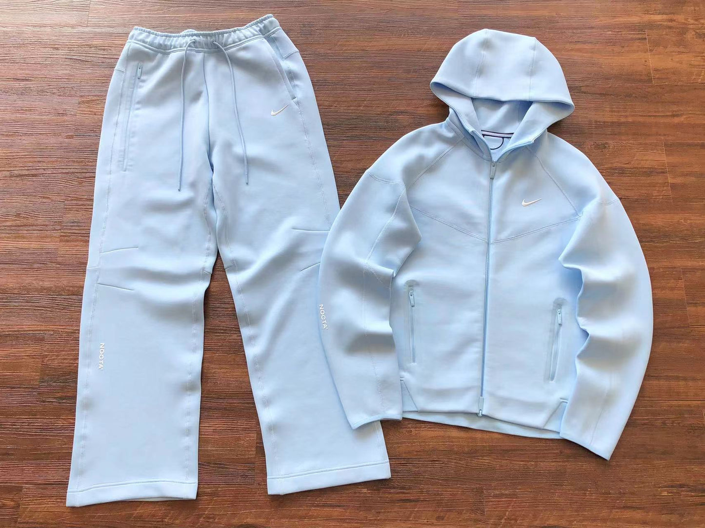 Conjunto Tech Fleece "NOCTA x Nike Blue Tint"